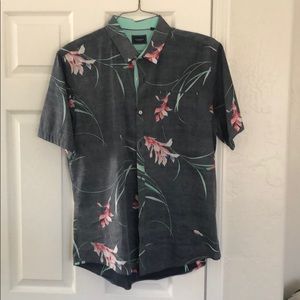 XXL 7 Diamonds Hawaiian Button Down